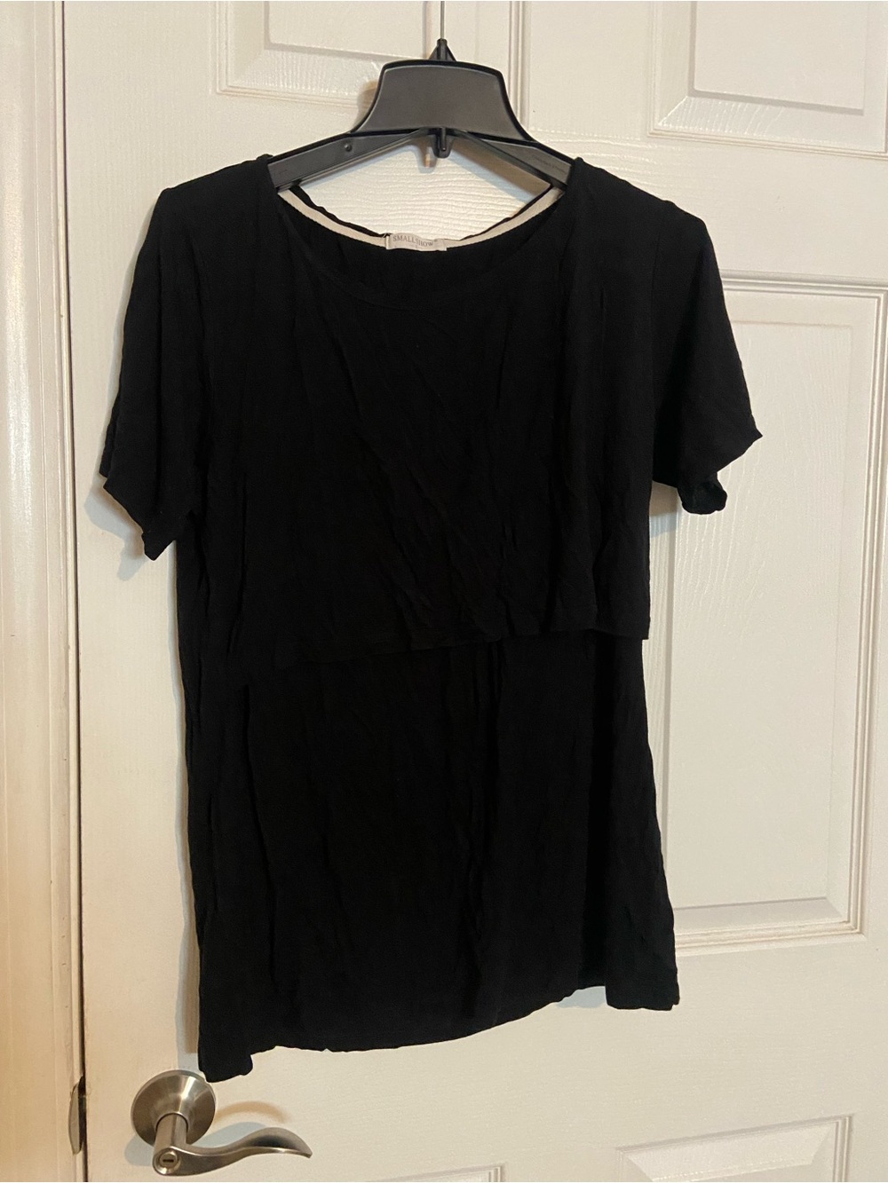 Black Short-Sleeve Women's Nursing Top